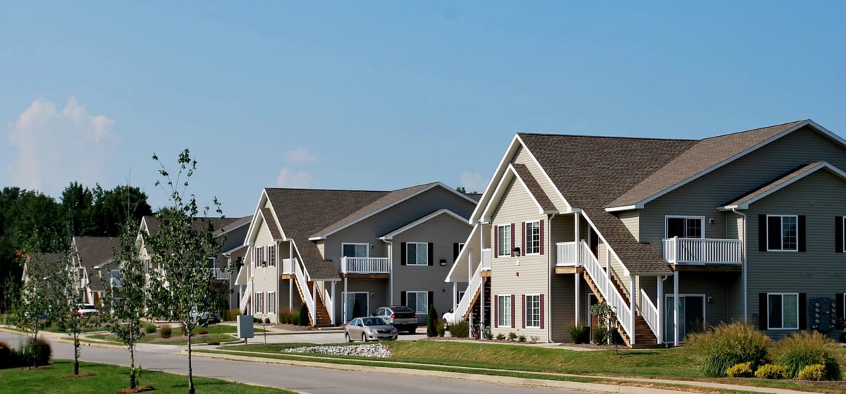 Apartments for Rent Carbondale, IL Storyboard on Black Diamond